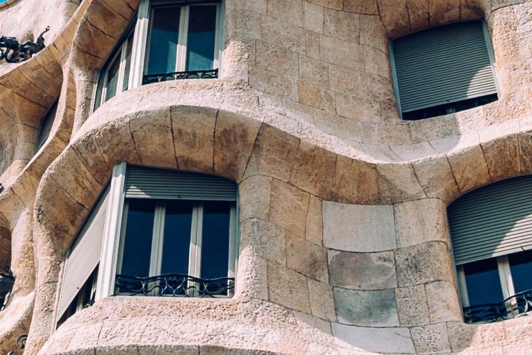 Read more about the article 5 Fun Things to See in Barcelona